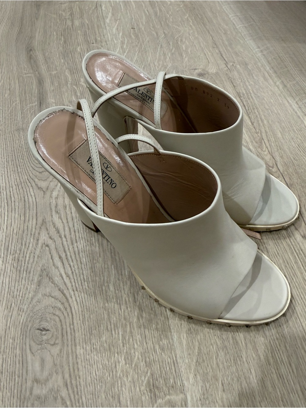 Valentino Cream Leather Slingback Open-Toe Heels